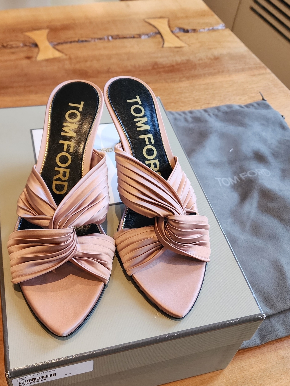 Tom Ford Pink Satin Knotted Slip On Slide Mule Size 37.5 - Picture 9 of 11